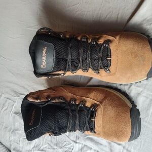 Bearpaw Faux Suede Light Hiking Boots Size 8